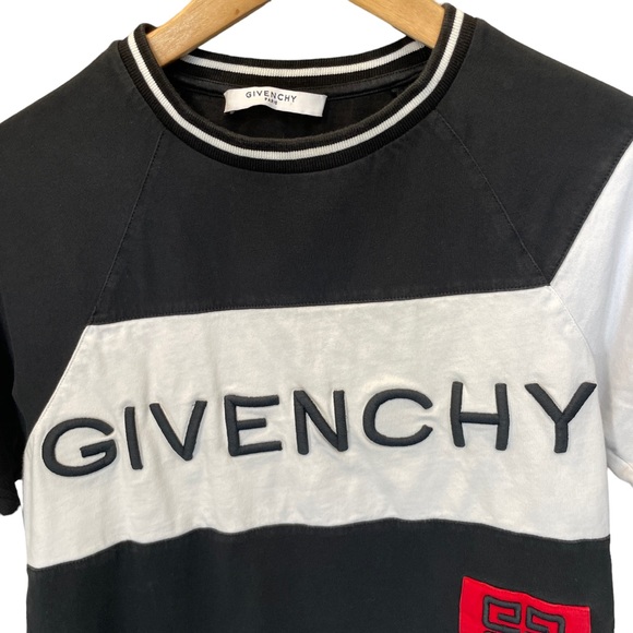 Givenchy Paris Embroidered T-shirt - Picture 9 of 10
